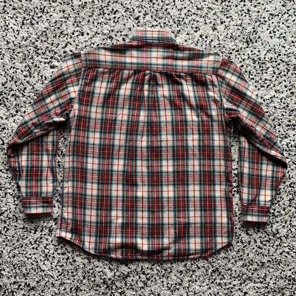 L.L. Bean Men’s Red White Green Plaid Long Sleeve Button Down Shirt Large - REG - Picture 12 of 12